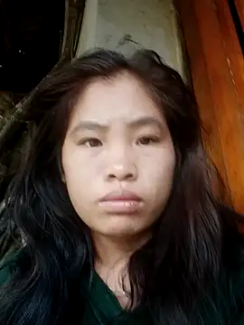 Luyen004 online show from September 2025 12:13:02 AM