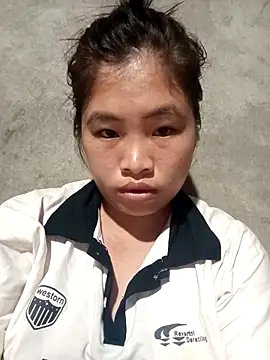 Luyen004 online show from April 2026 09:16:01 PM