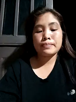 Luyen004 online show from April 2026 12:51:02 PM