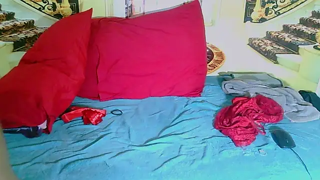 Snapshot of IndianSexcSmyle chatting on November 2025 03:09:02 AM IndianSexcSmyle online show from November 2025 03:09:02 AM