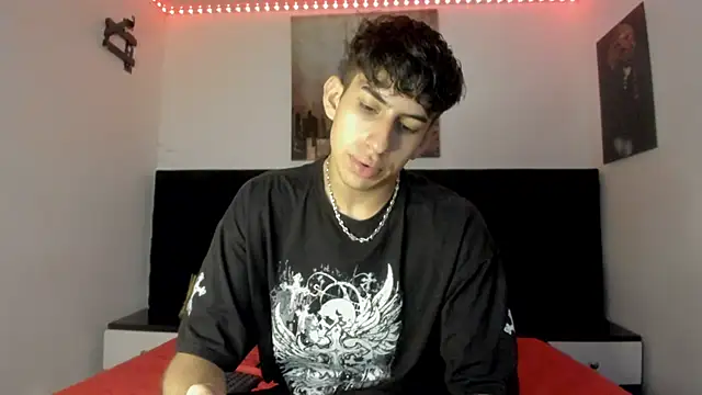 Aaron Spencer13 online show from November 2025 07:24:02 PM