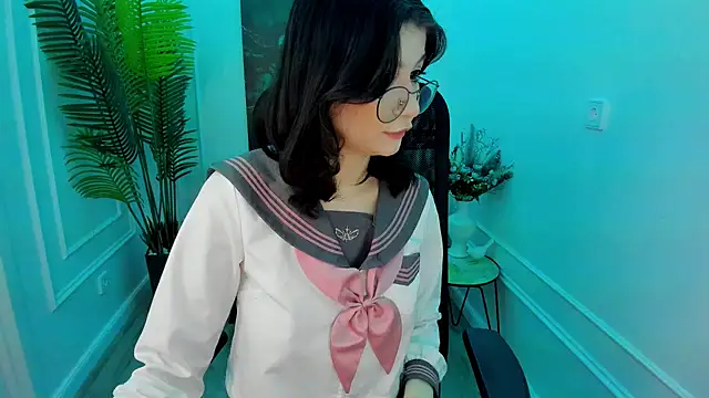 MeLLSawertyq online show from October 2025 07:31:01 PM