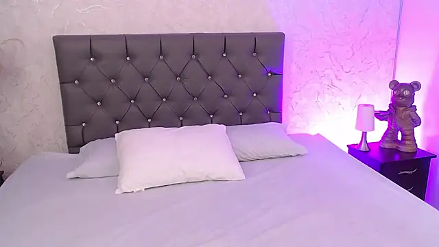 Sabriinaa Foxx online show from February 2026 12:15:01 PM