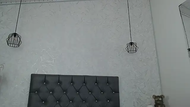 Sabriinaa Foxx online show from March 2026 12:11:01 PM