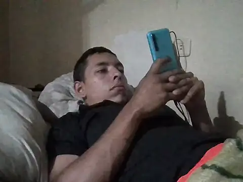 Snapshot of JhonZeuSeX chatting on September 2025 10:14:01 AM JhonZeuSeX online show from September 2025 10:14:01 AM
