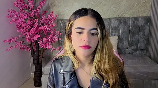 lilith4 s online show from October 2025 08:05:01 PM