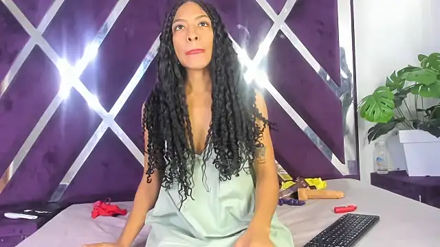 angelkyraasm online show from November 2025 12:37:02 PM