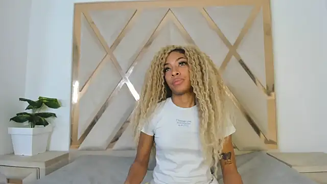 angelkyraasm online show from July 2026 12:25:02 PM