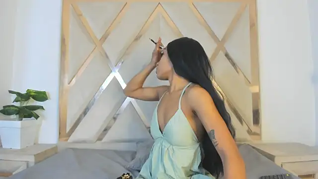 angelkyraasm online show from July 2026 01:09:02 PM
