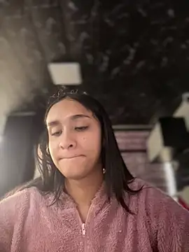 Snapshot of Isabella-Teen chatting on July 2026 12:41:01 PM Isabella-Teen online show from July 2026 12:41:01 PM