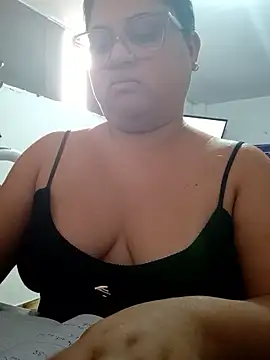 Chiki hot92 online show from January 2026 11:18:02 PM