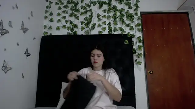 isabel 09 online show from April 2026 12:28:01 PM