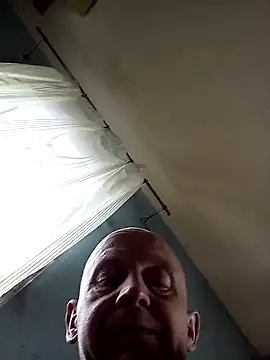 Jarektchurzewski online show from June 2026 01:37:01 PM