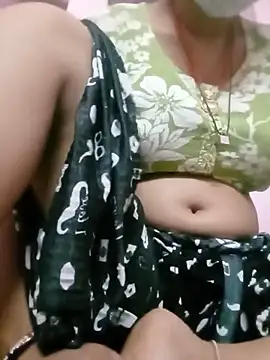 Snapshot of Hot_sundri83838 chatting on June 2026 04:35:01 PM Hot sundri83838 online show from June 2026 04:35:01 PM