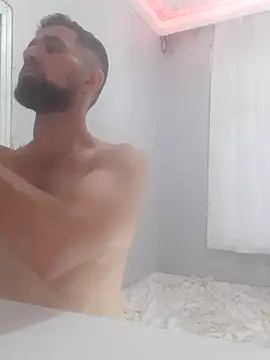 Snapshot of HAMADA__11 chatting on September 2025 03:52:02 AM HAMADA 11 online show from September 2025 03:52:02 AM