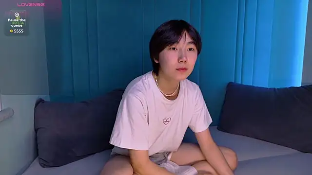 HeejinWang online show from November 2025 08:20:01 PM