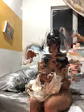 Snapshot of estradiolist chatting on September 2025 12:18:01 PM estradiolist online show from September 2025 12:18:01 PM