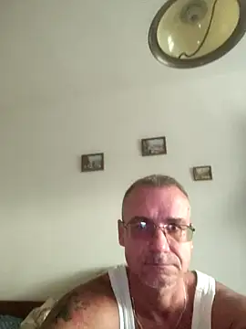 chcem1975 online show from September 2025 03:00:02 PM