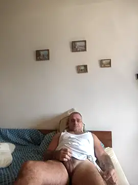 chcem1975 online show from September 2025 09:00:01 AM