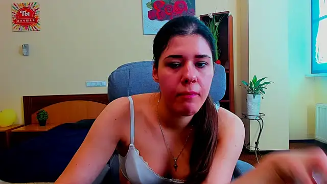 Joannia online show from November 2025 08:13:02 AM