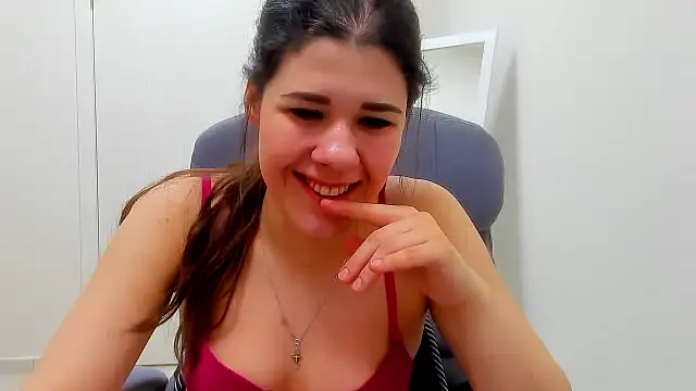 Joannia online show from February 2026 09:17:01 AM