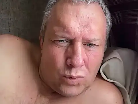 Snapshot of evulis1 chatting on September 2025 08:27:01 AM evulis1 online show from September 2025 08:27:01 AM