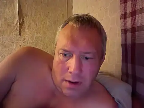 Snapshot of evulis1 chatting on September 2025 09:49:01 PM evulis1 online show from September 2025 09:49:01 PM