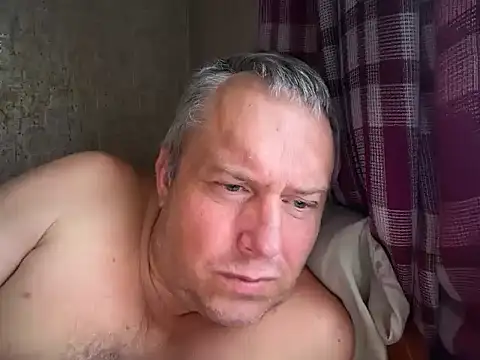 Snapshot of evulis1 chatting on September 2025 12:40:02 PM evulis1 online show from September 2025 12:40:02 PM