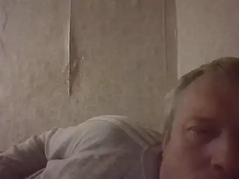 Snapshot of evulis1 chatting on October 2025 06:28:02 PM evulis1 online show from October 2025 06:28:02 PM