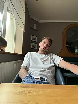 bobsex211 online show from June 2026 02:49:02 PM