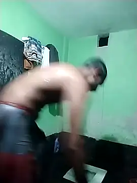 mdNajmus69 online show from April 2026 04:54:02 PM