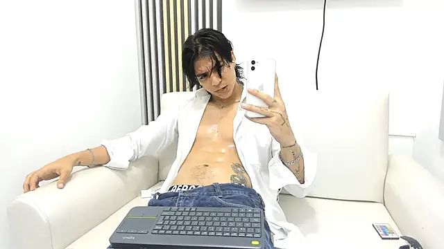 toji luxxer online show from September 2025 02:39:02 AM