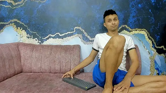 Juicy Creww online show from November 2025 09:19:01 AM