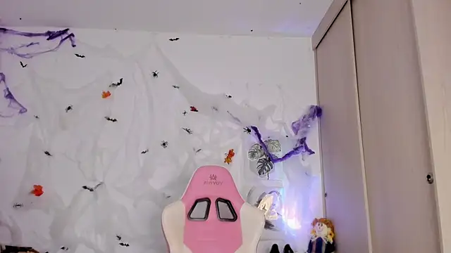 Susy spark online show from November 2025 11:04:02 PM