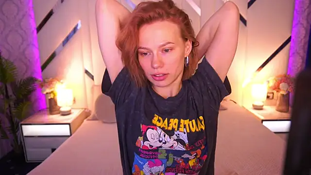 ShyySiren online show from June 2026 06:56:02 AM
