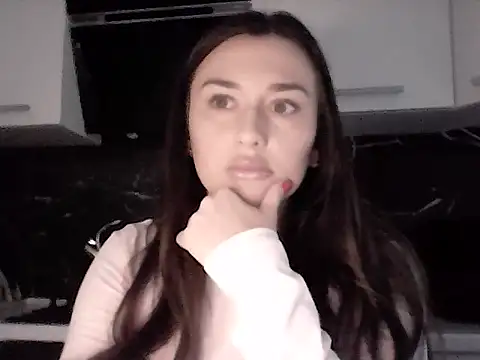 Lyverra online show from February 2026 01:38:01 PM