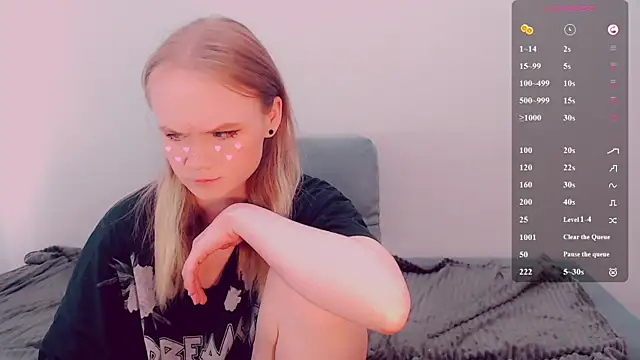 Snapshot of AliceNya_cute chatting on May 2026 05:25:02 AM AliceNya cute online show from May 2026 05:25:02 AM