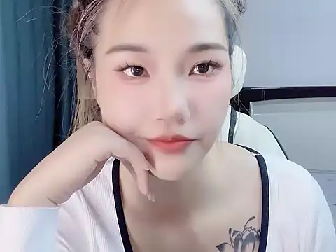 Snapshot of W-Sunflower chatting on November 2025 02:18:02 PM W-Sunflower online show from November 2025 02:18:02 PM