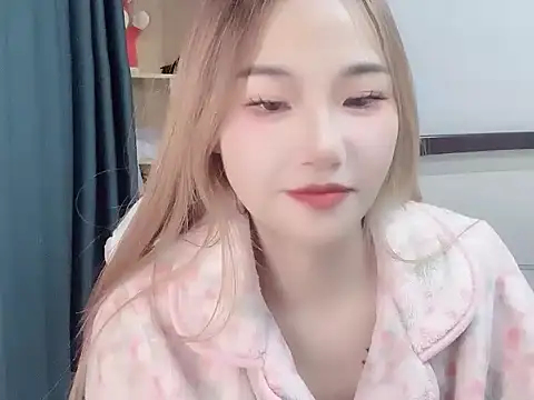 Snapshot of W-Sunflower chatting on November 2025 02:31:02 PM W-Sunflower online show from November 2025 02:31:02 PM