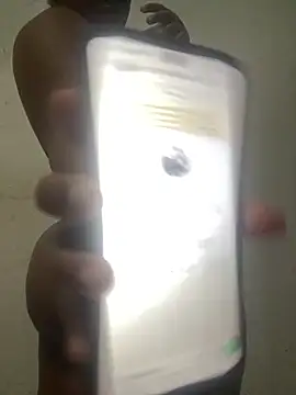 Milenvs online show from April 2026 07:02:02 AM