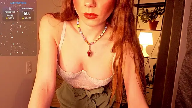 KarenSmitht online show from February 2026 04:18:01 PM