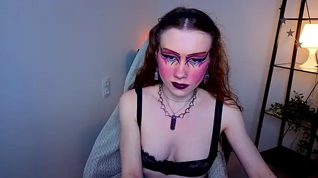 KarenSmitht online show from April 2026 04:26:01 PM