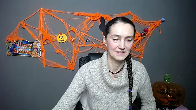 TayaFinch online show from November 2025 12:59:02 PM