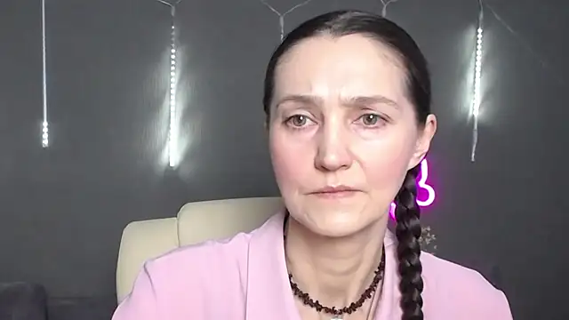 TayaFinch online show from February 2026 01:21:02 PM