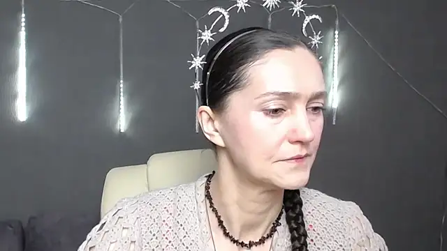 TayaFinch online show from April 2026 11:20:01 AM