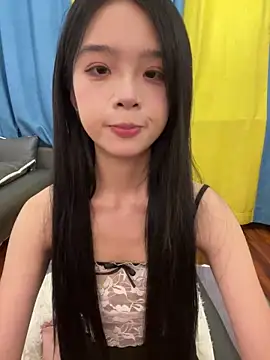 qiqi x online show from October 2025 02:29:02 PM