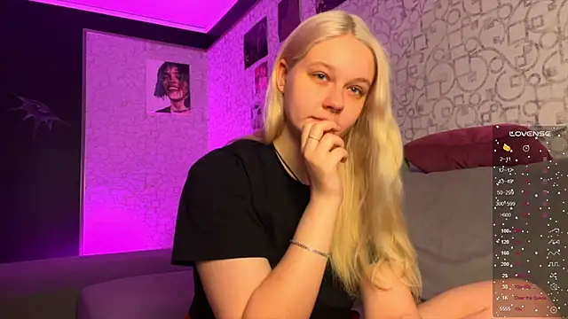 Snapshot of Dory_liss chatting on October 2025 12:05:02 PM Dory liss online show from October 2025 12:05:02 PM
