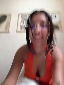 Snapshot of Valerygomez02 chatting on October 2025 03:43:01 PM Valerygomez02 online show from October 2025 03:43:01 PM