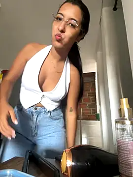 Snapshot of Valerygomez02 chatting on October 2025 07:16:02 PM Valerygomez02 online show from October 2025 07:16:02 PM