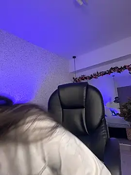 EMILIIA RICHTER   online show from March 2026 07:51:02 PM